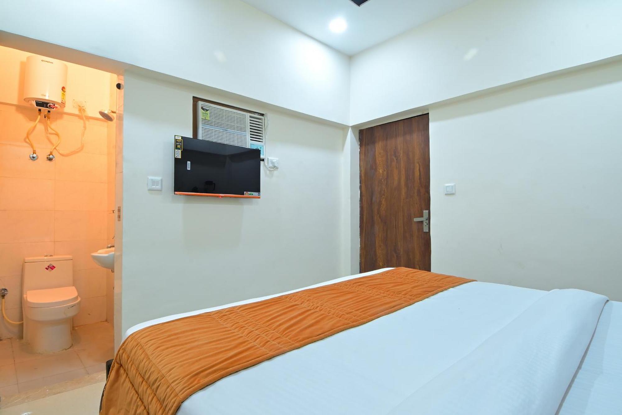 Chowdhry Tourist Lodge - New Delhi Railway Station - 2 Minutes Walk מראה חיצוני תמונה