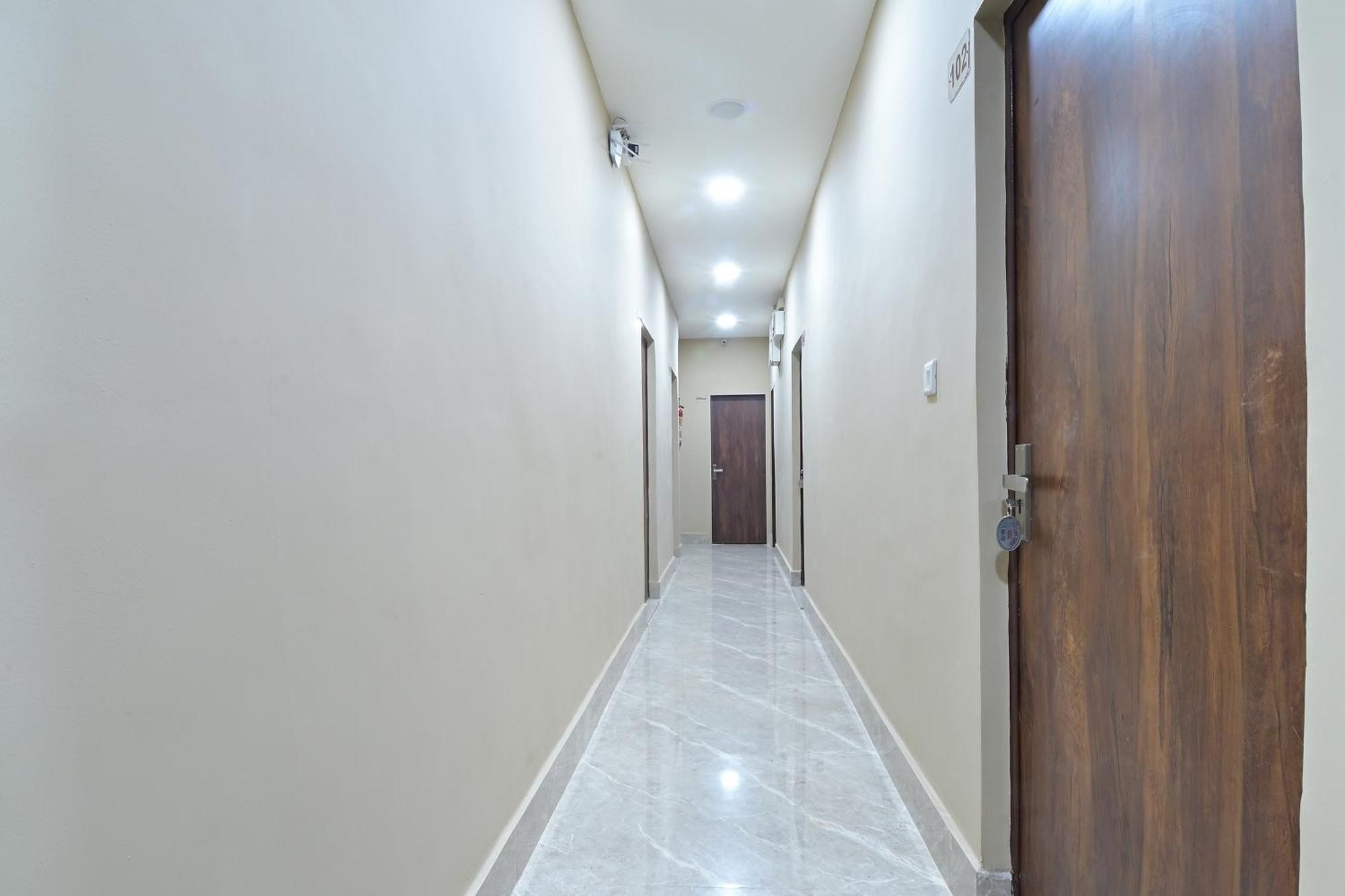Chowdhry Tourist Lodge - New Delhi Railway Station - 2 Minutes Walk מראה חיצוני תמונה
