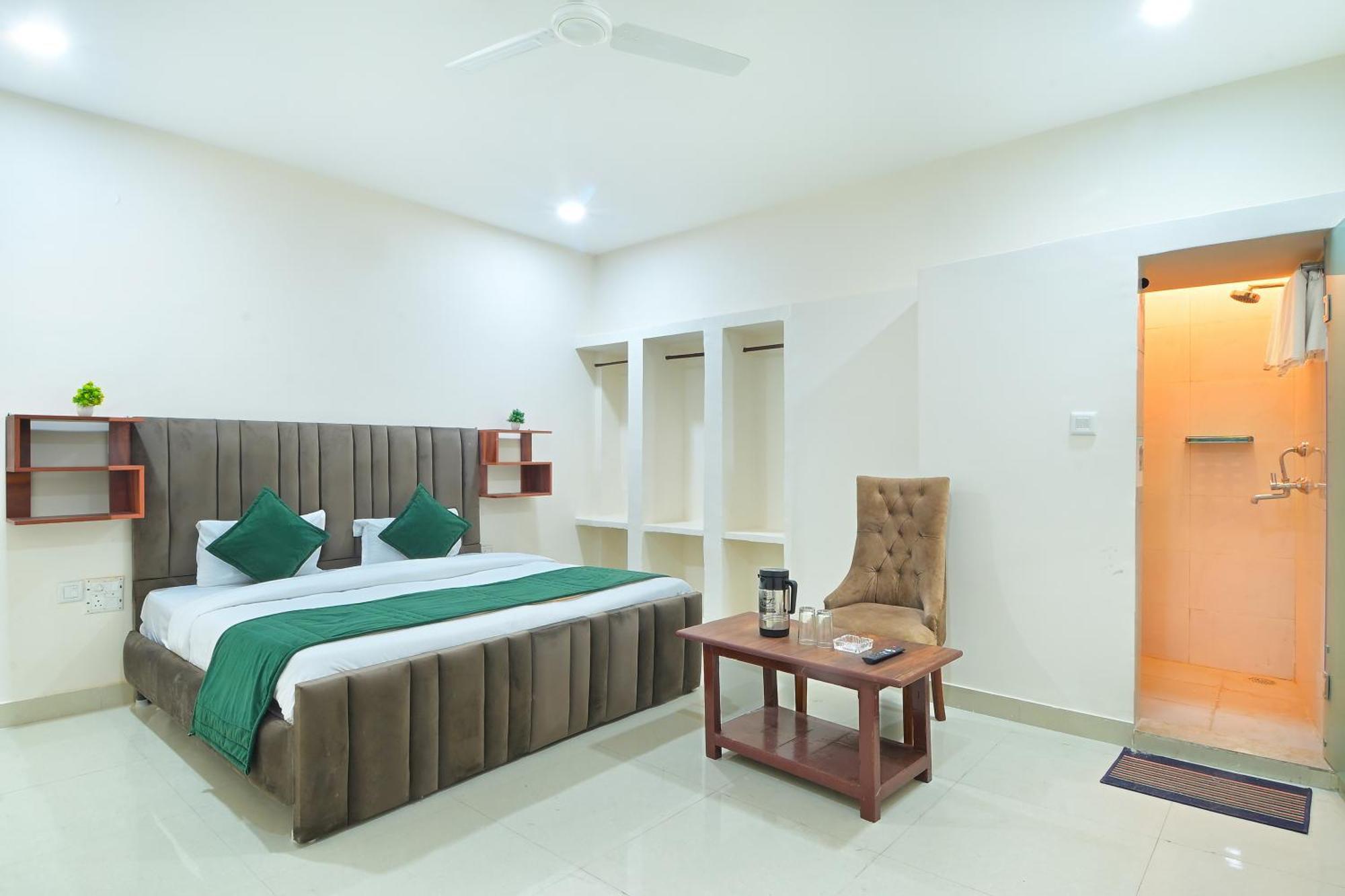 Chowdhry Tourist Lodge - New Delhi Railway Station - 2 Minutes Walk מראה חיצוני תמונה